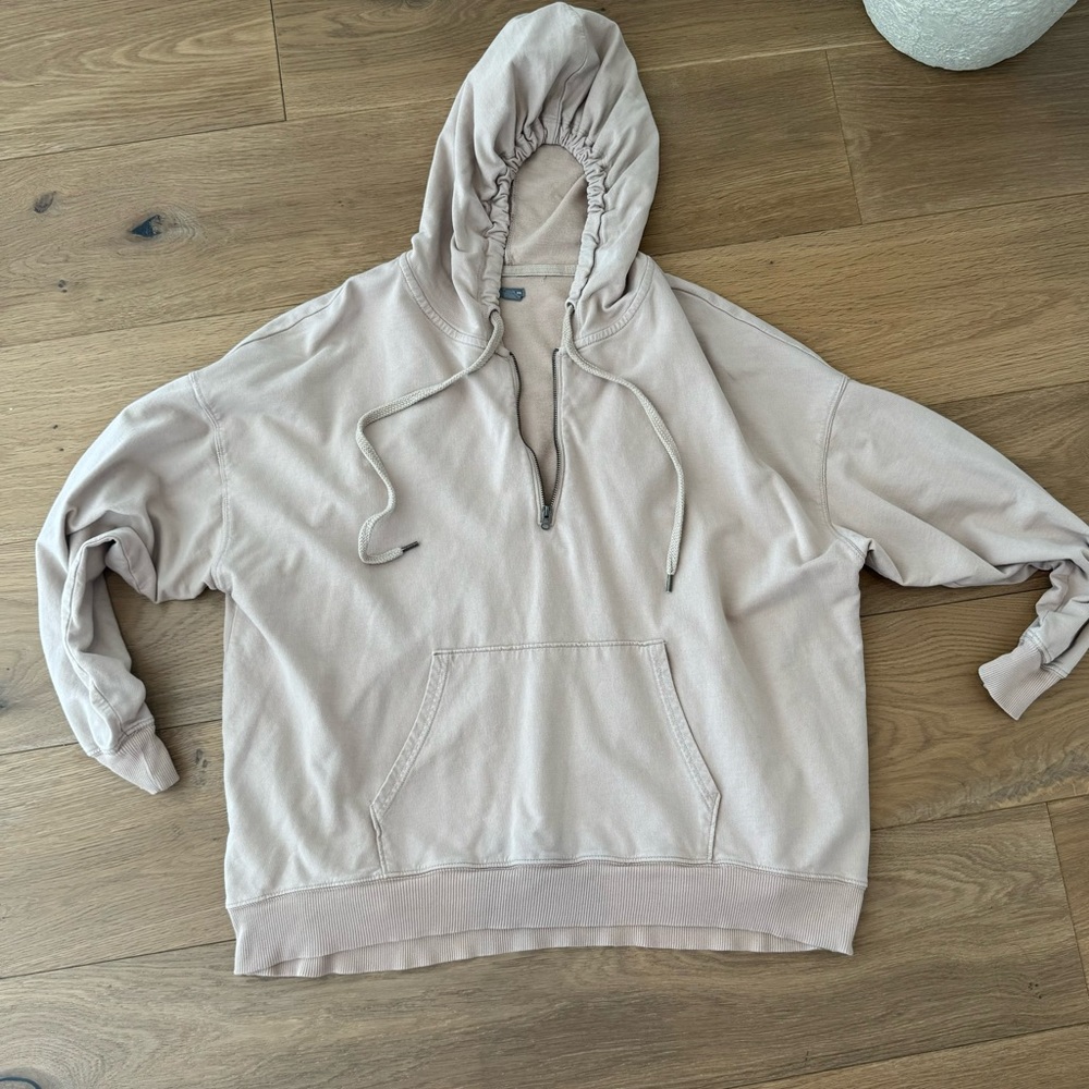 Quarter Zip Lighweight Pullover